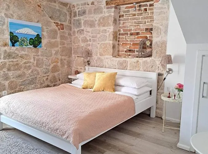 Kala Πανσιόν 4*